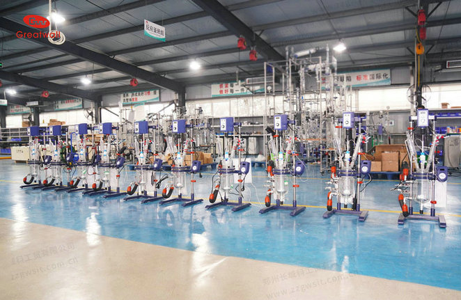 雙層玻璃反應(yīng)釜主要特點，使用規(guī)范